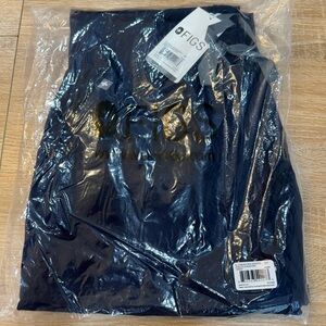 Figs Petite Yola High Waisted Skinny Scrub Pants in Navy